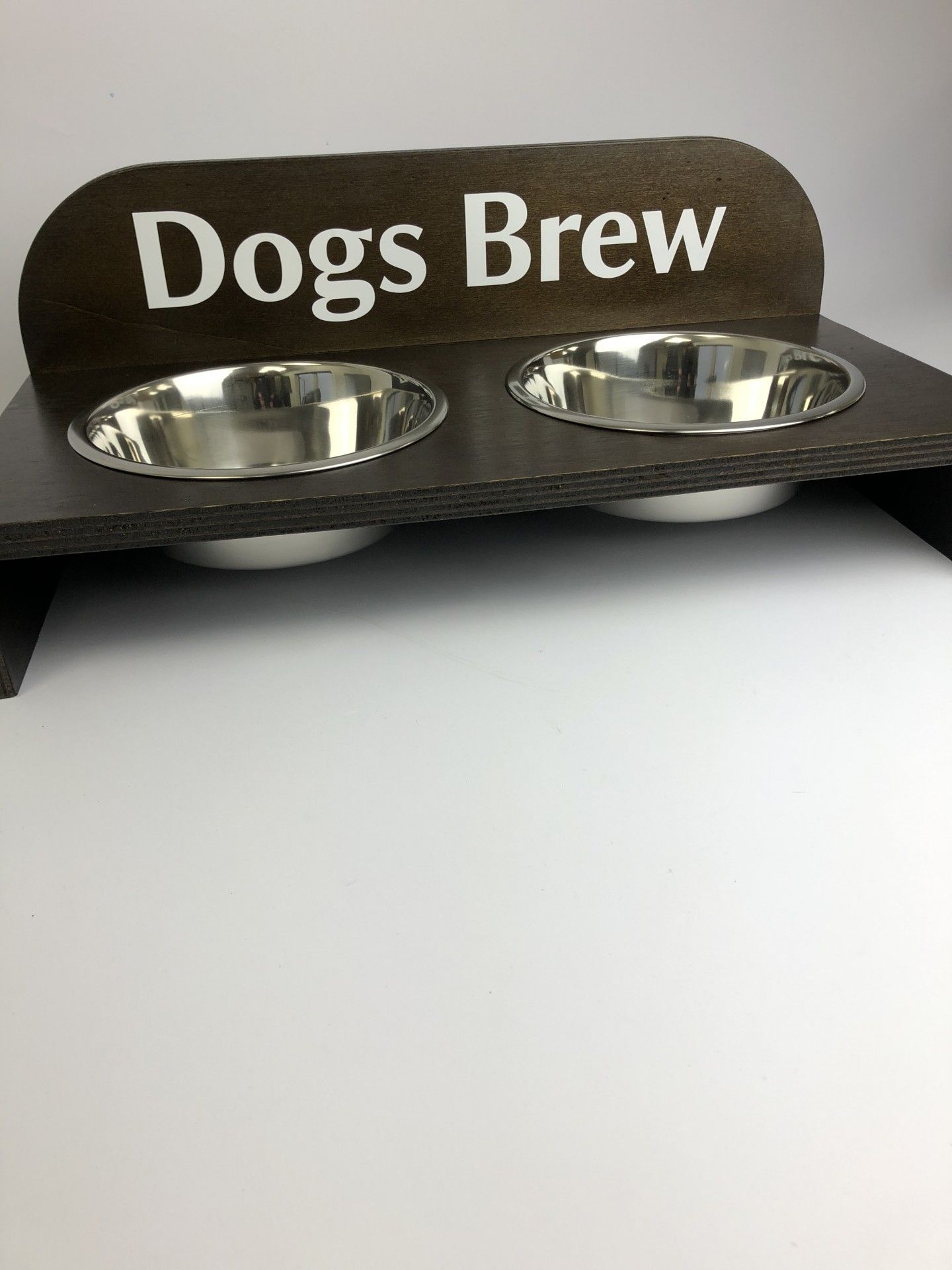 Raised dog bowl holder clearance