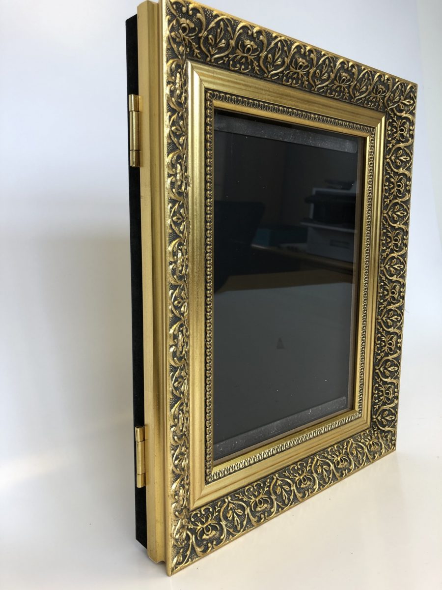gold ornate hinged wooden poster cabinet 2