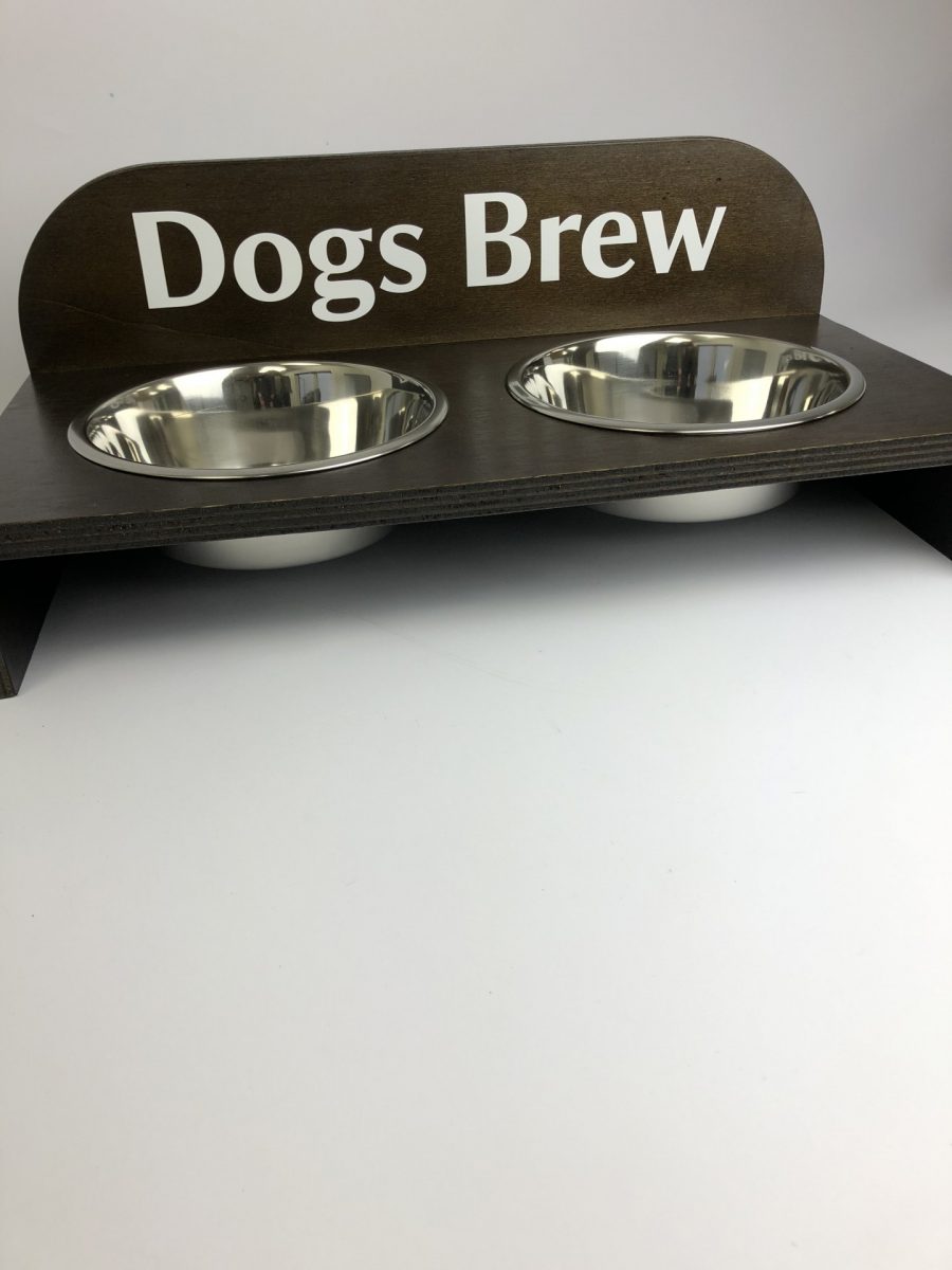 raised wooden dog bowl holder 1