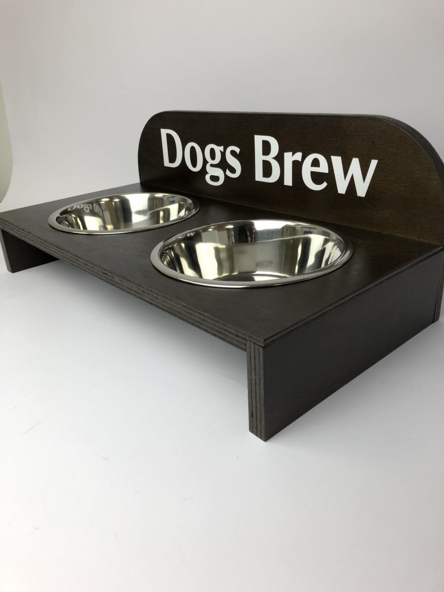 raised wooden dog bowl holder 2